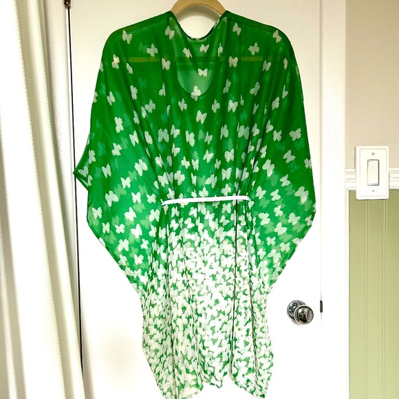 Poncho coverup - Butterfly semi sheer Shawl - Picture 5 of 11